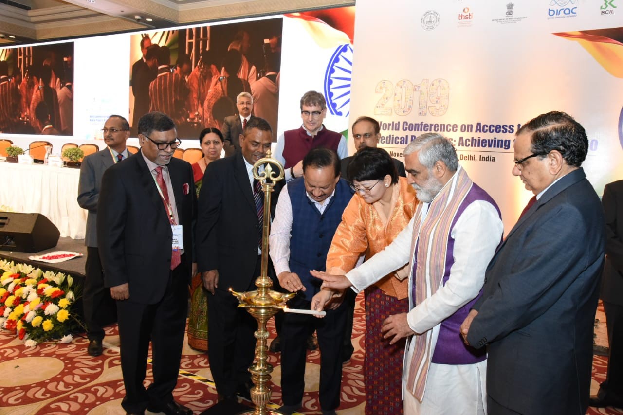 Dignitaries lighting lamp at World Conference on Medical Products 2019